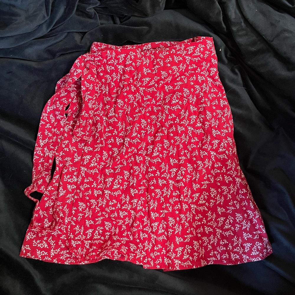 Brandy Melville Wrap skirt